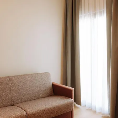 Moevenpick ホテル 4*