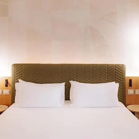 מלון Moevenpick בארי