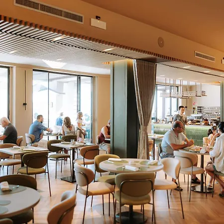 Moevenpick 4* בארי