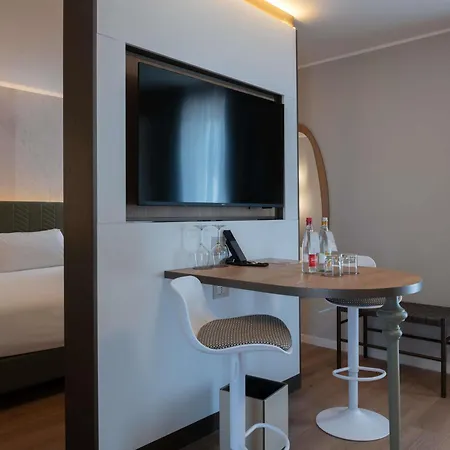 호텔 Moevenpick 4*