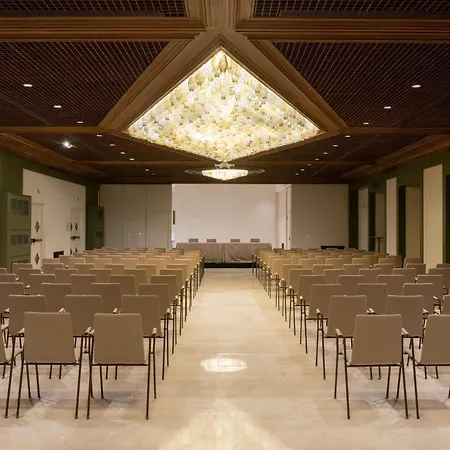 Szálloda Moevenpick Bari