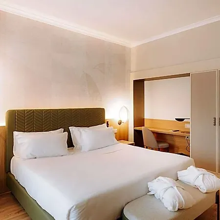 Moevenpick 4* Bari