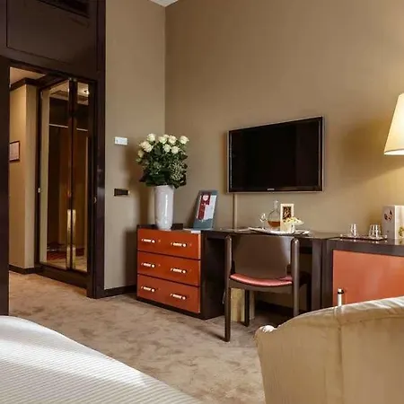 Palace Hotel 4*