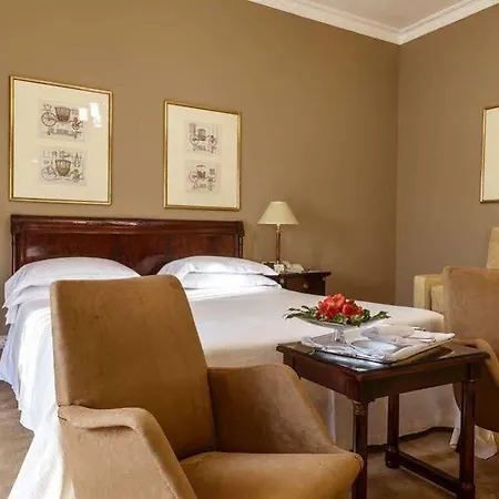 Palace 4*