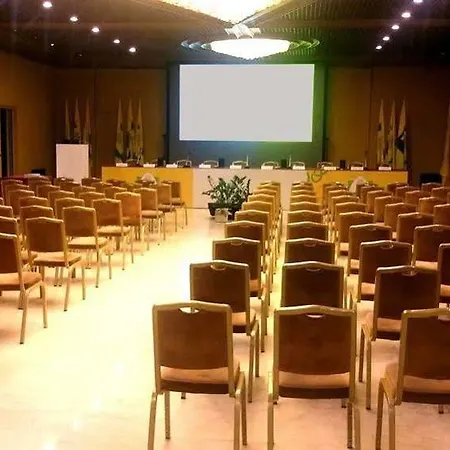 Palace 4* Bari