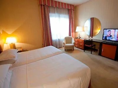 Hotel Moevenpick 4*