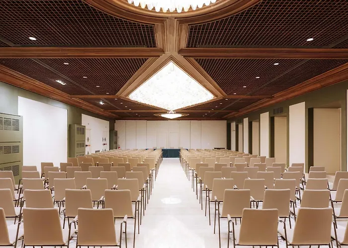 Moevenpick מלון 4*